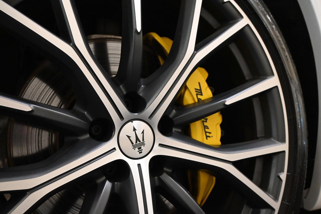 MASERATI Grecale Grecale MHEV 330 CV AWD Modena