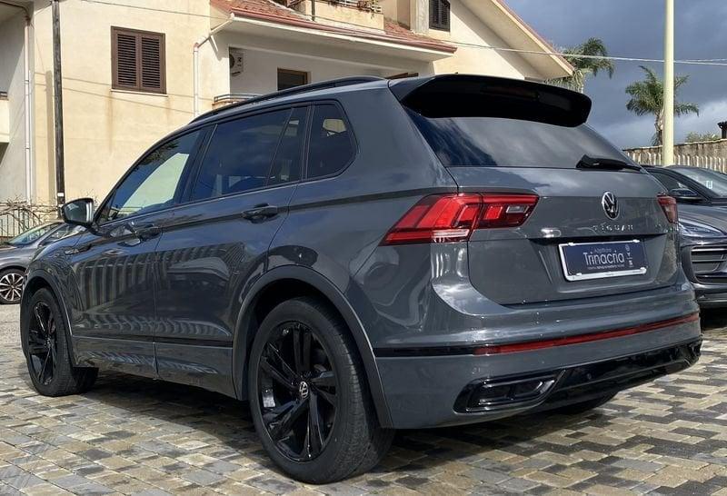 Volkswagen Tiguan R-Line 2.0 TDI 150CV DSG Tetto