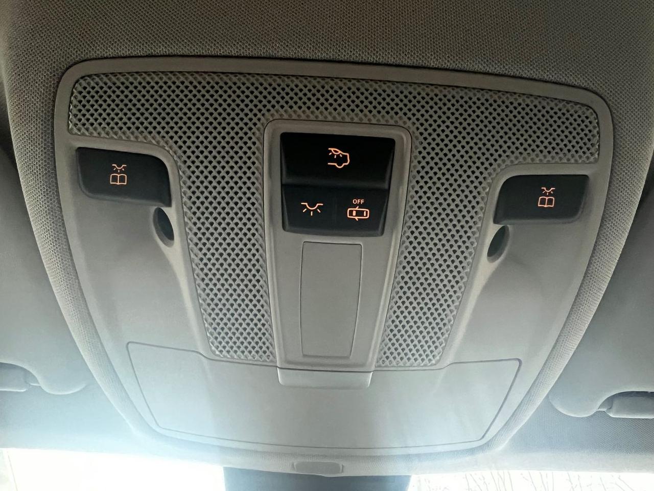 Mercedes-Benz CLA 200 Premium CLA 200 D #9329