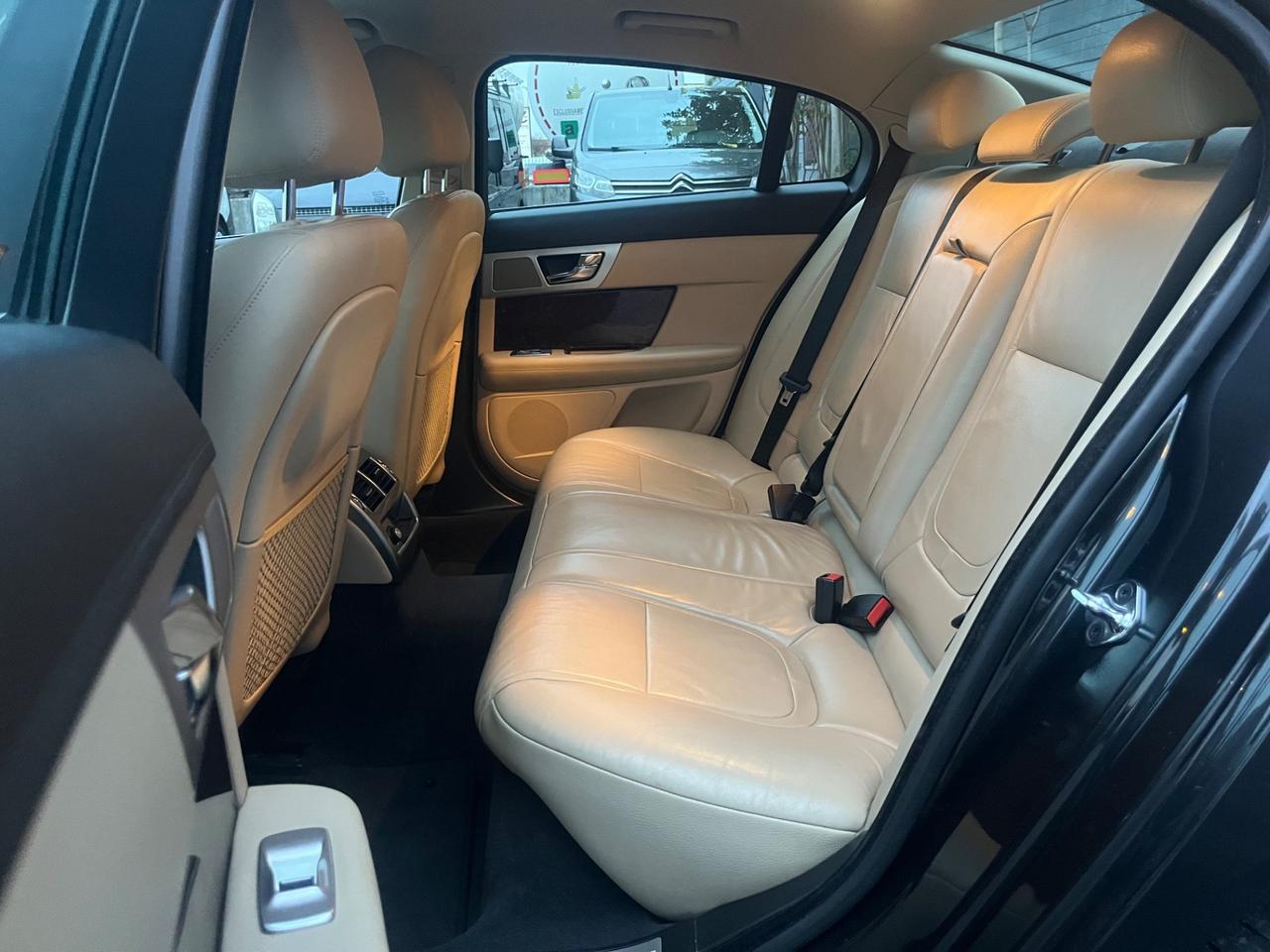 Jaguar XF 2.2 D 200 CV Premium Luxury