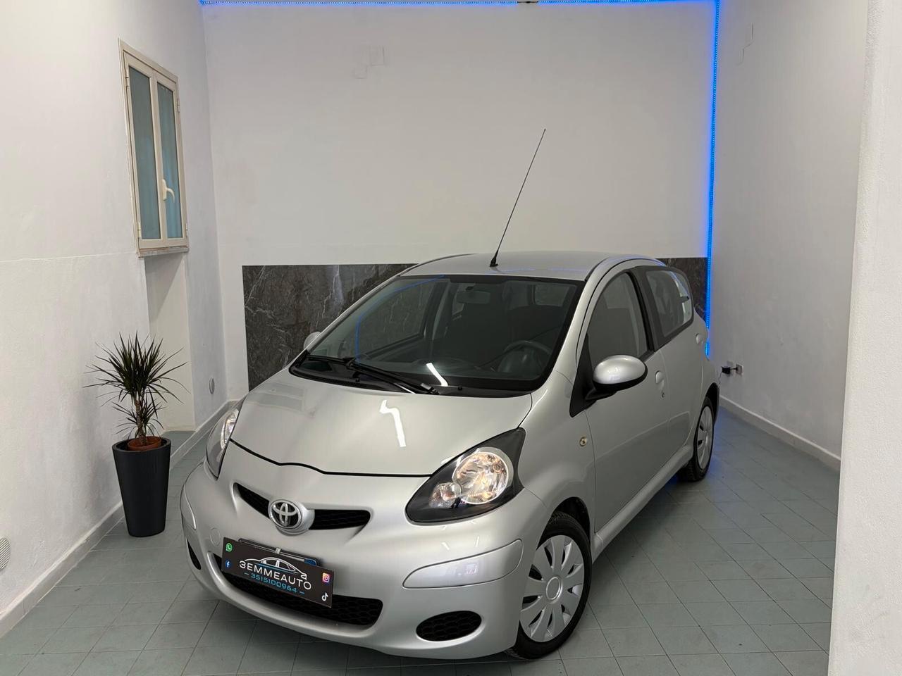 Toyota Aygo 1.0 68CV 5 porte Now NUOVISSIMA