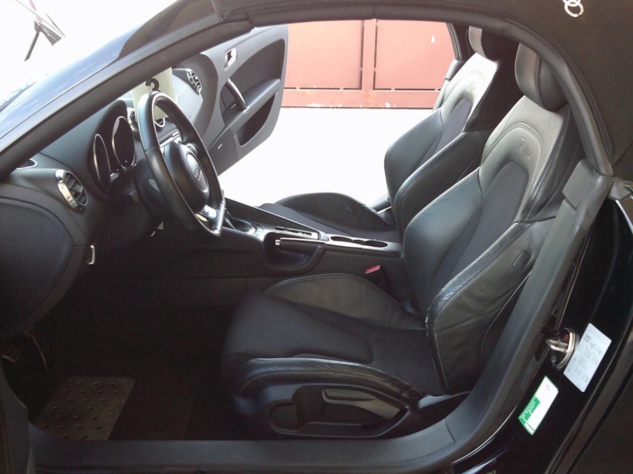 Audi TT Roadster 2.0 TFSI CABRIO FULL 07