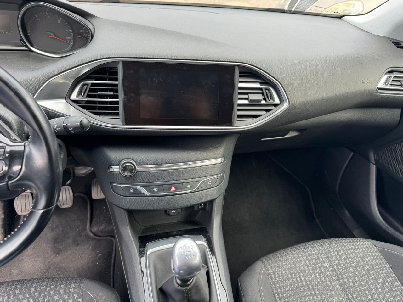 PEUGEOT 308 1.6 BLUEHDI EURO 6 – GARANZIA 12 MESI – KM CERTIFICATI