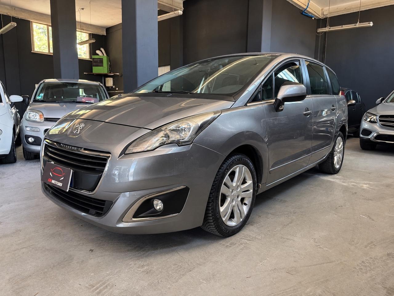 Peugeot 5008 1.6 HDi 115CV Business