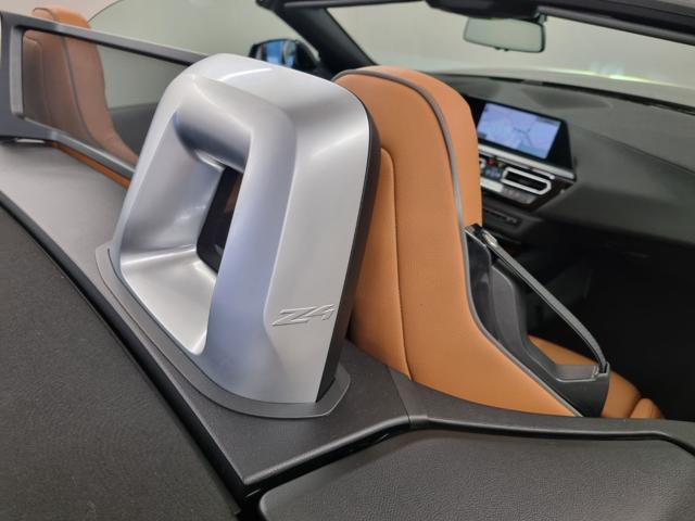 BMW Z4 sDrive20i Full Pelle