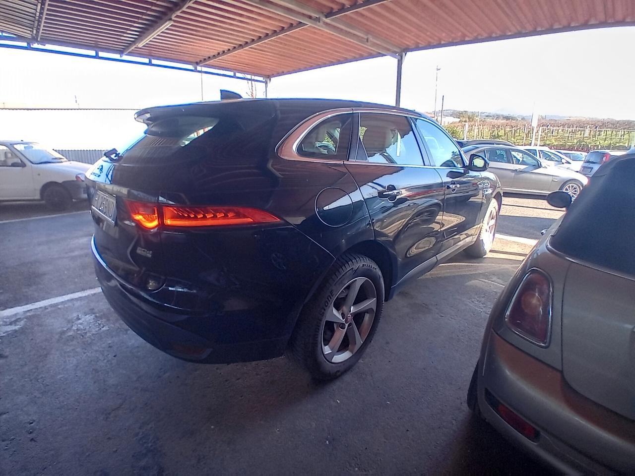 Jaguar F-Pace 2.0 D 180 CV aut. Prestige finanzio