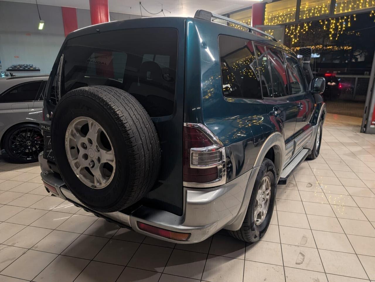 Mitsubishi Pajero 3.2 5 POSTI CAMBIO AUTOMATICO