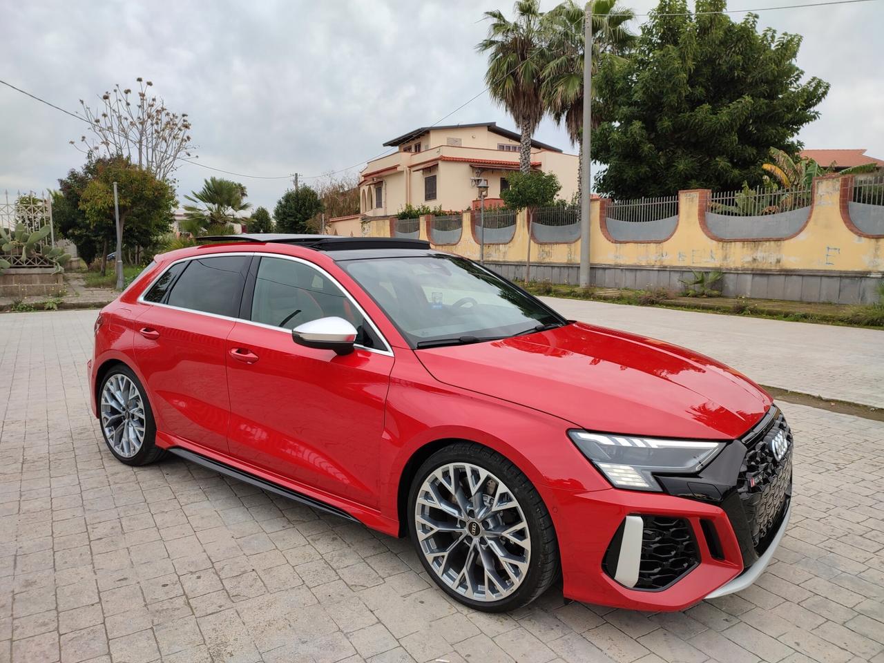 Audi A3 PERFORMANCE TETTO APRIBILE STRAFULL PARI A KM 0