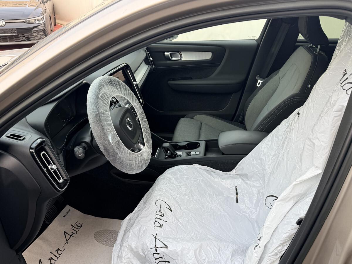 XC40 T4 Recharge Plug-in Hybrid automatico Core