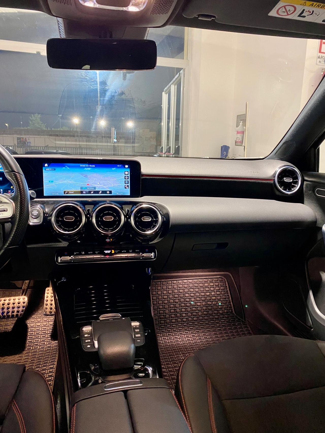 Mercedes-benz A 200 d Automatic Premium