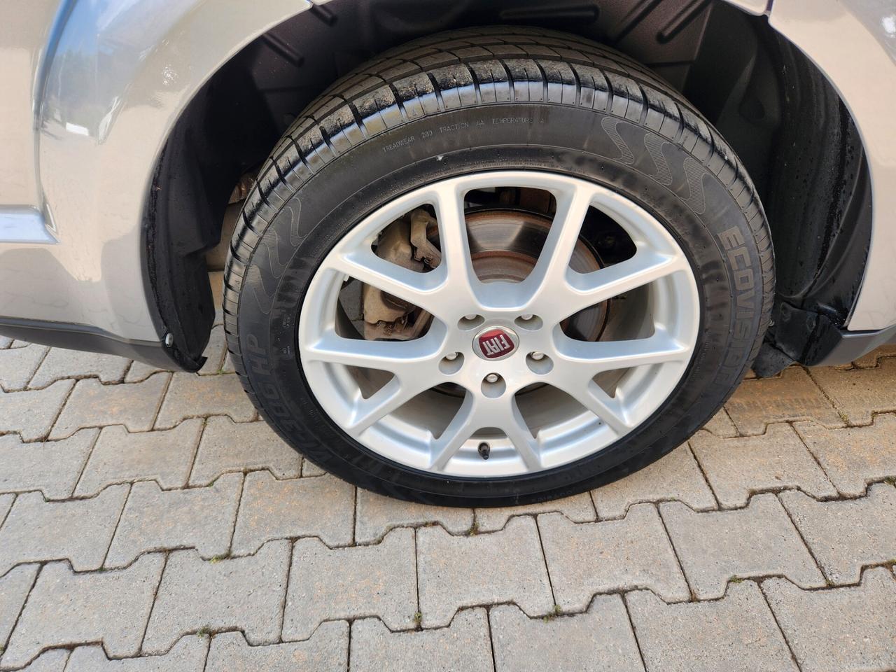 Fiat Freemont FIAT FREEMONT 7 POSTI