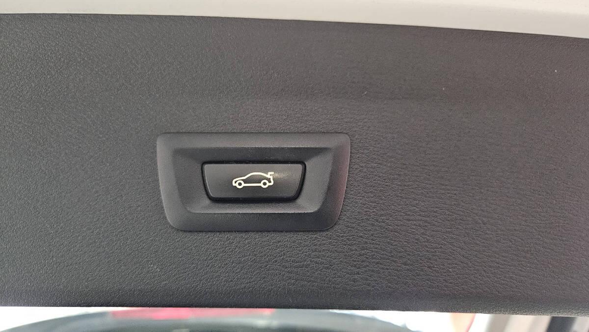 BMW X1 Sdrive18d xLine auto