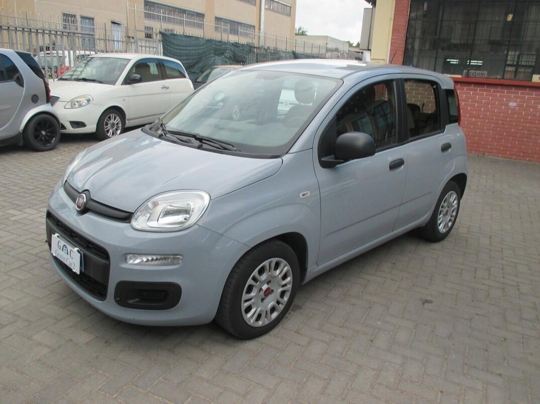 Fiat Panda 1.0 Hybrid Euro6 Per Neopatenteti