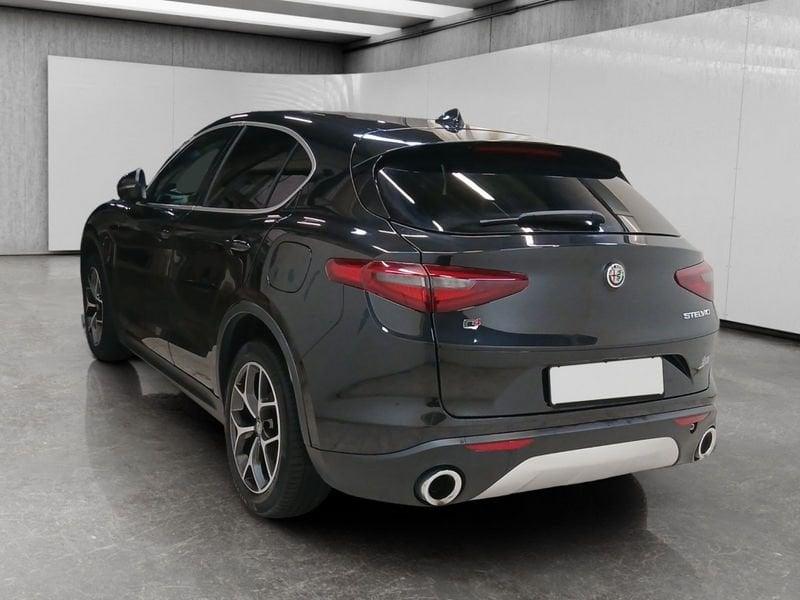 Alfa Romeo Stelvio 2.2 t Executive Q4 210cv auto my19