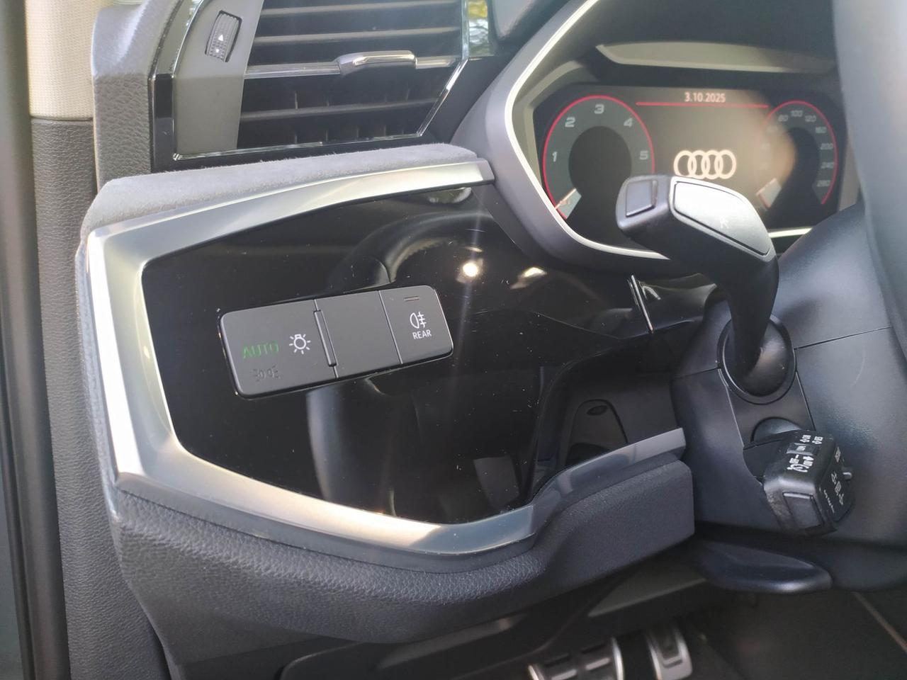 Audi Q3 Business 2.0 35 TDI #7170