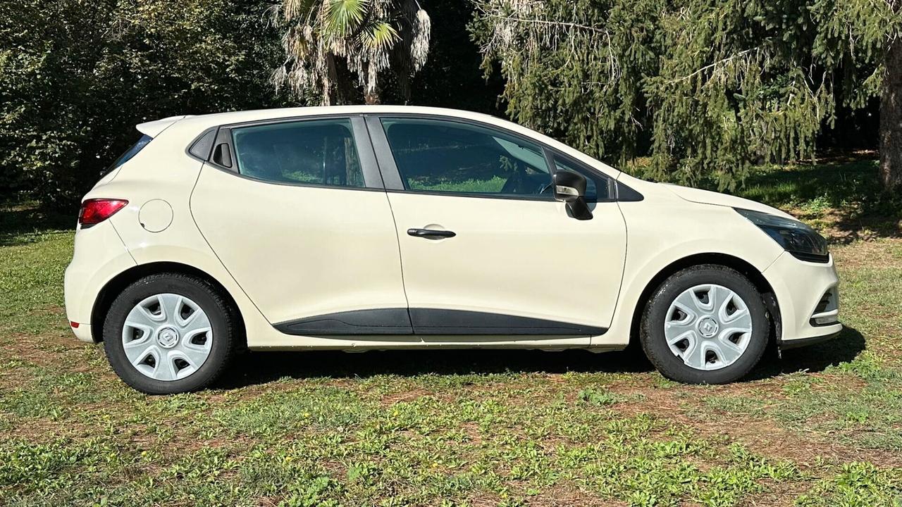 Renault Clio VAN dCi 8V 75CV Start&Stop 5P 2018 LEGGI TESTO