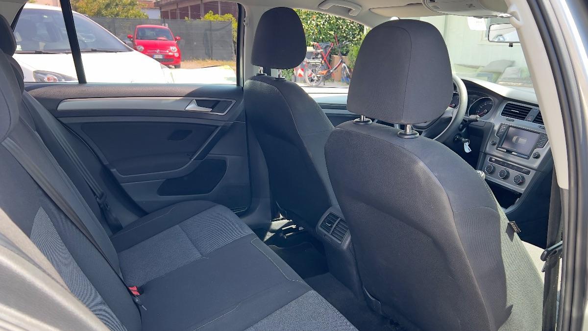 VOLKSWAGEN - Golf 1.6 tdi Trendline 90cv 5p E6