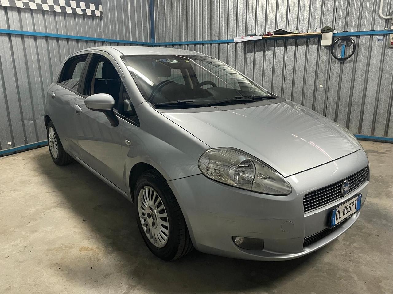 FIAT GRANDE PUNTO 1.2 - NEOPATENTATI