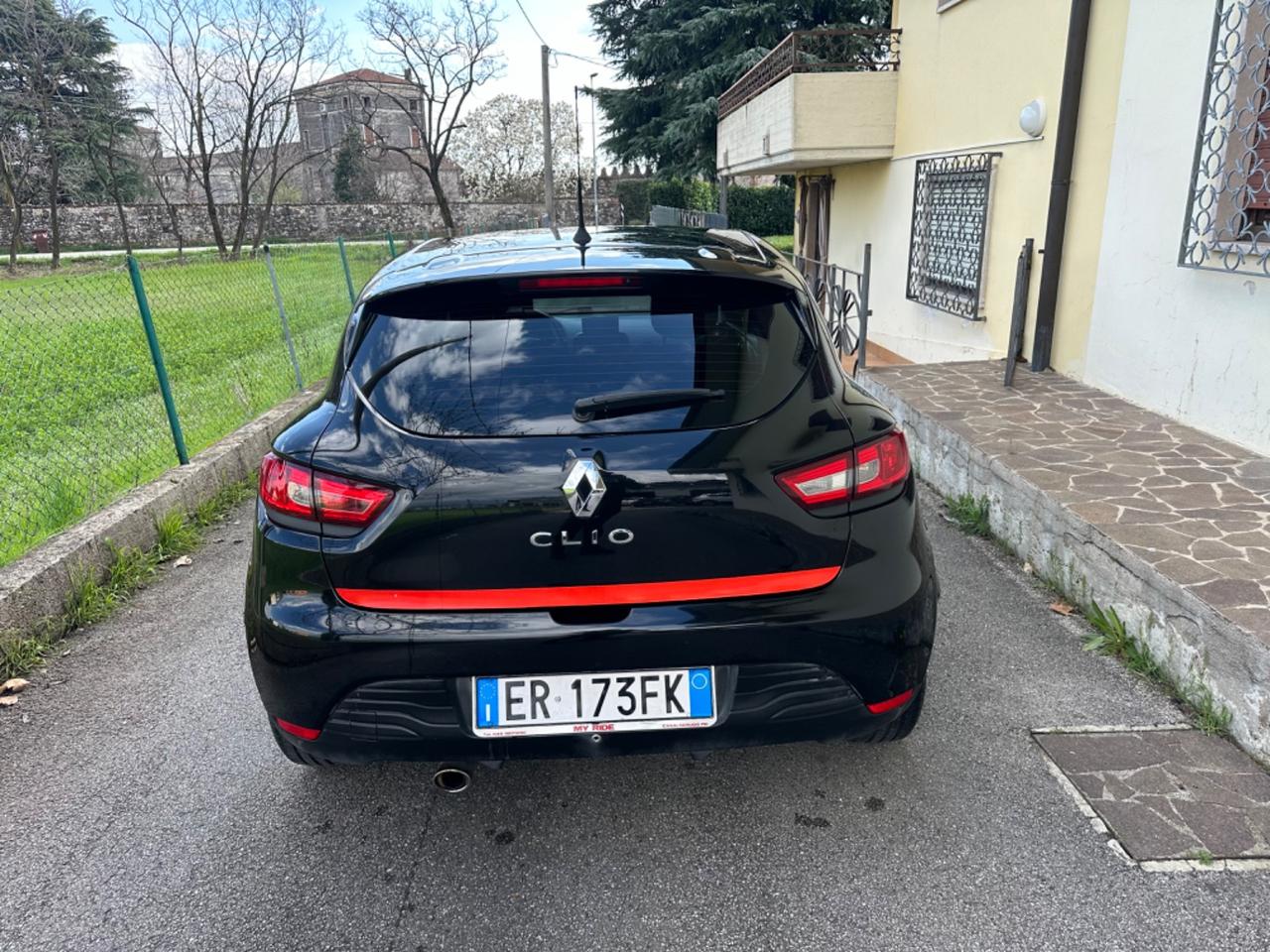 Renault Clio 1.2 75CV 5 porte Wave