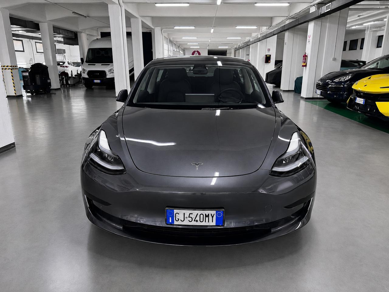 Tesla Model 3 Standard rwd Plus