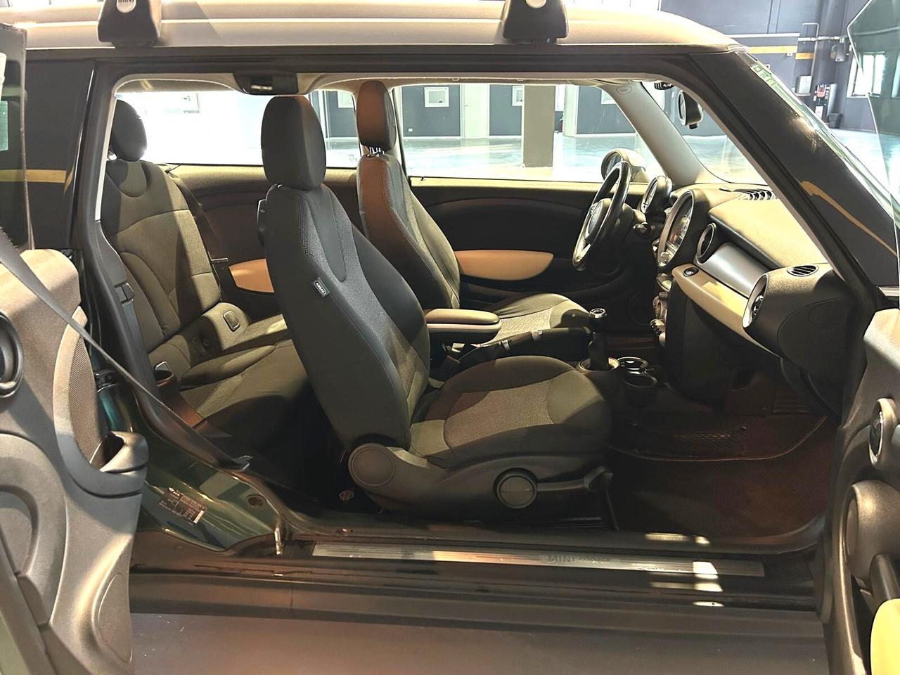 Mini Cooper Clubman 1.6 16V Salt