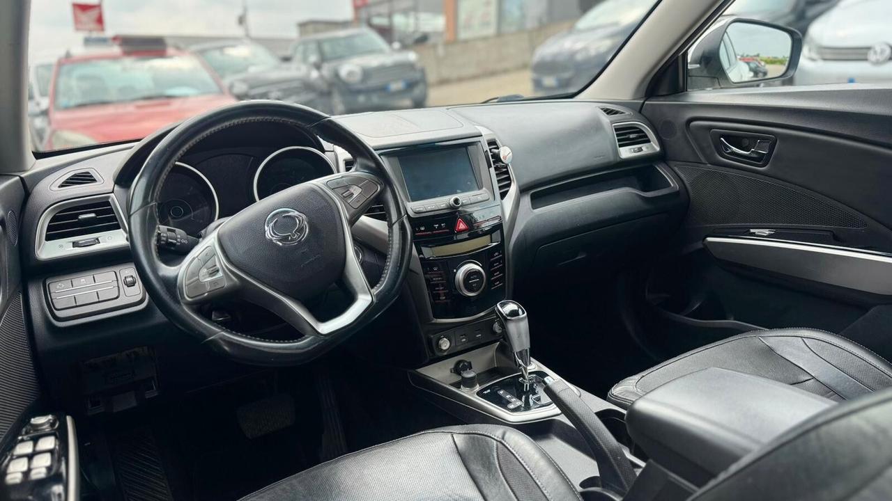 Ssangyong Tivoli 1.6d 2016 AUTOMATICA NEOP.