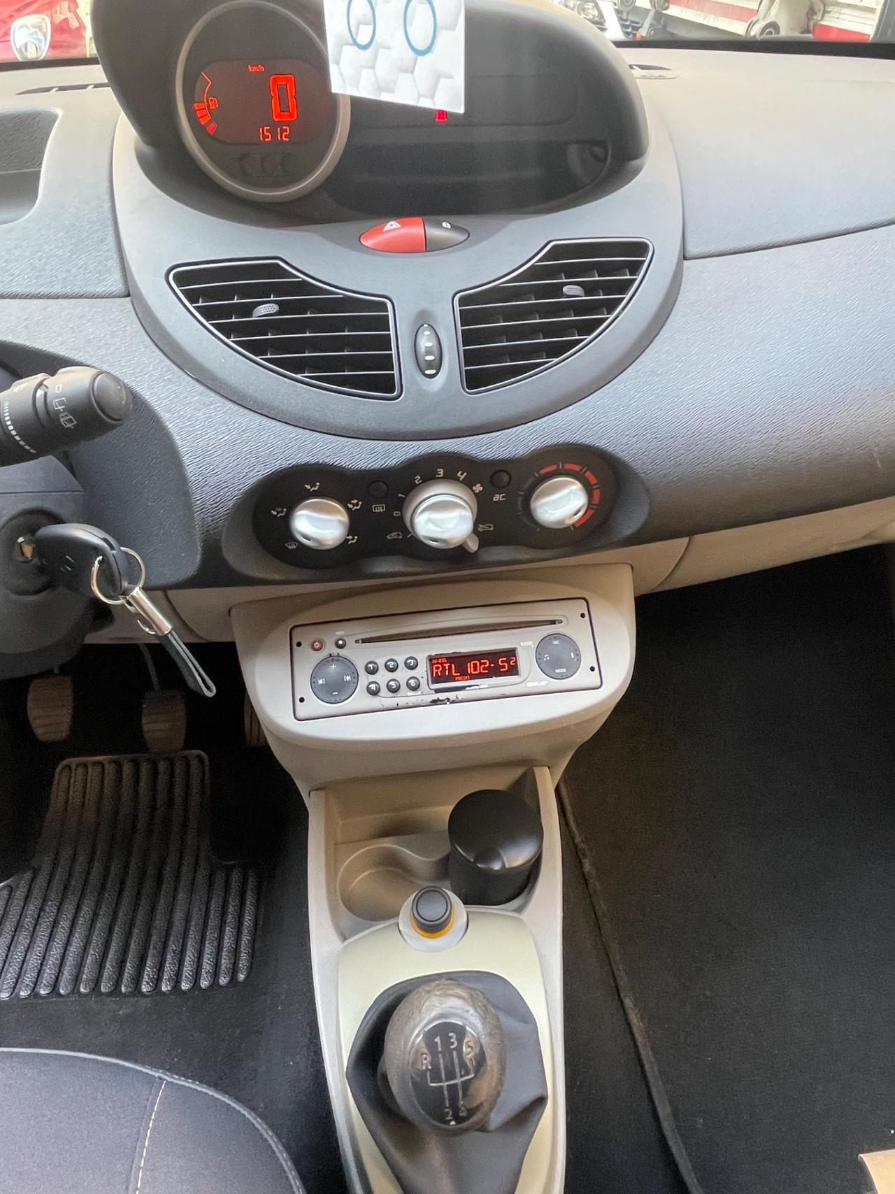 Renault Twingo 1.2 benz. Euro 4 - SOLI 85.000 KM!!!
