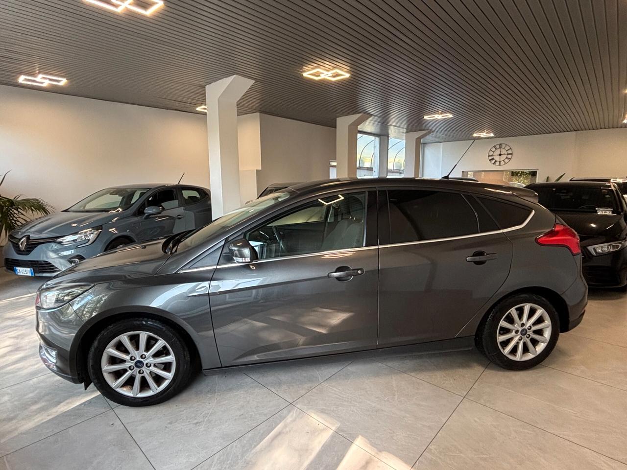 Ford Focus 1.6 120 CV GPL Titanium
