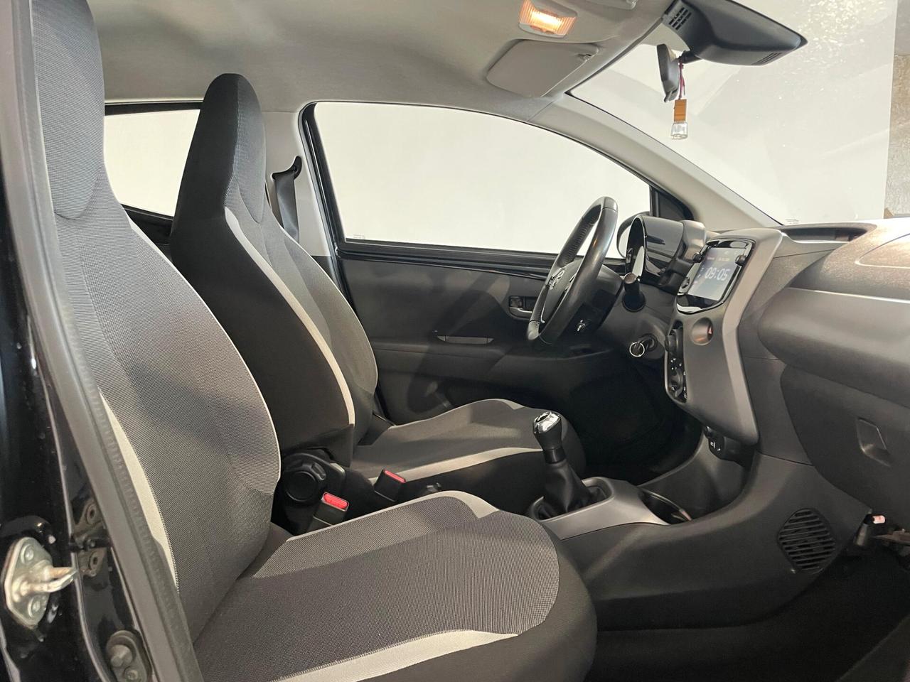 Toyota Aygo Connect 1.0 72CV X-CONNECT NEOPATENTATI