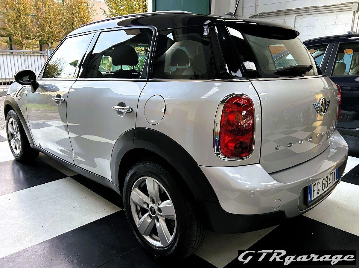 MINI - Countryman - Cooper D Business