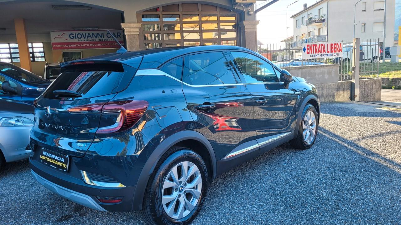 Renault Captur Full Hybrid E-Tech Initiale Paris