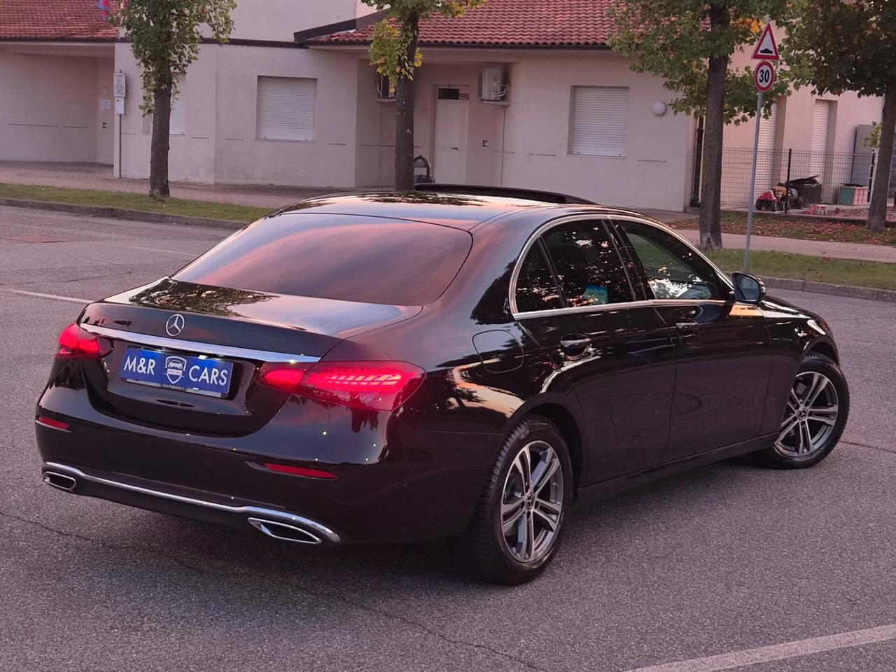 Mercedes-benz E 220 d Mild hybrid 130.000KM