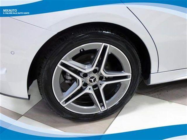MERCEDES-BENZ B 180 D Automatic Premium AMG EU6