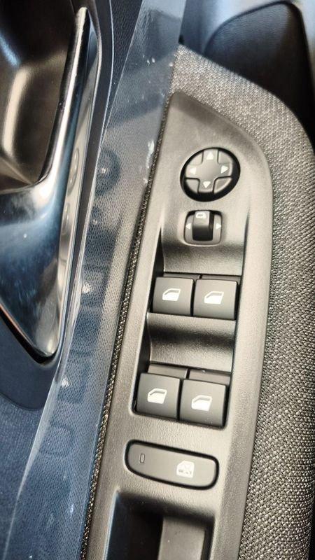 Peugeot 208 Style Hybrid 110 e-DCS6 auto