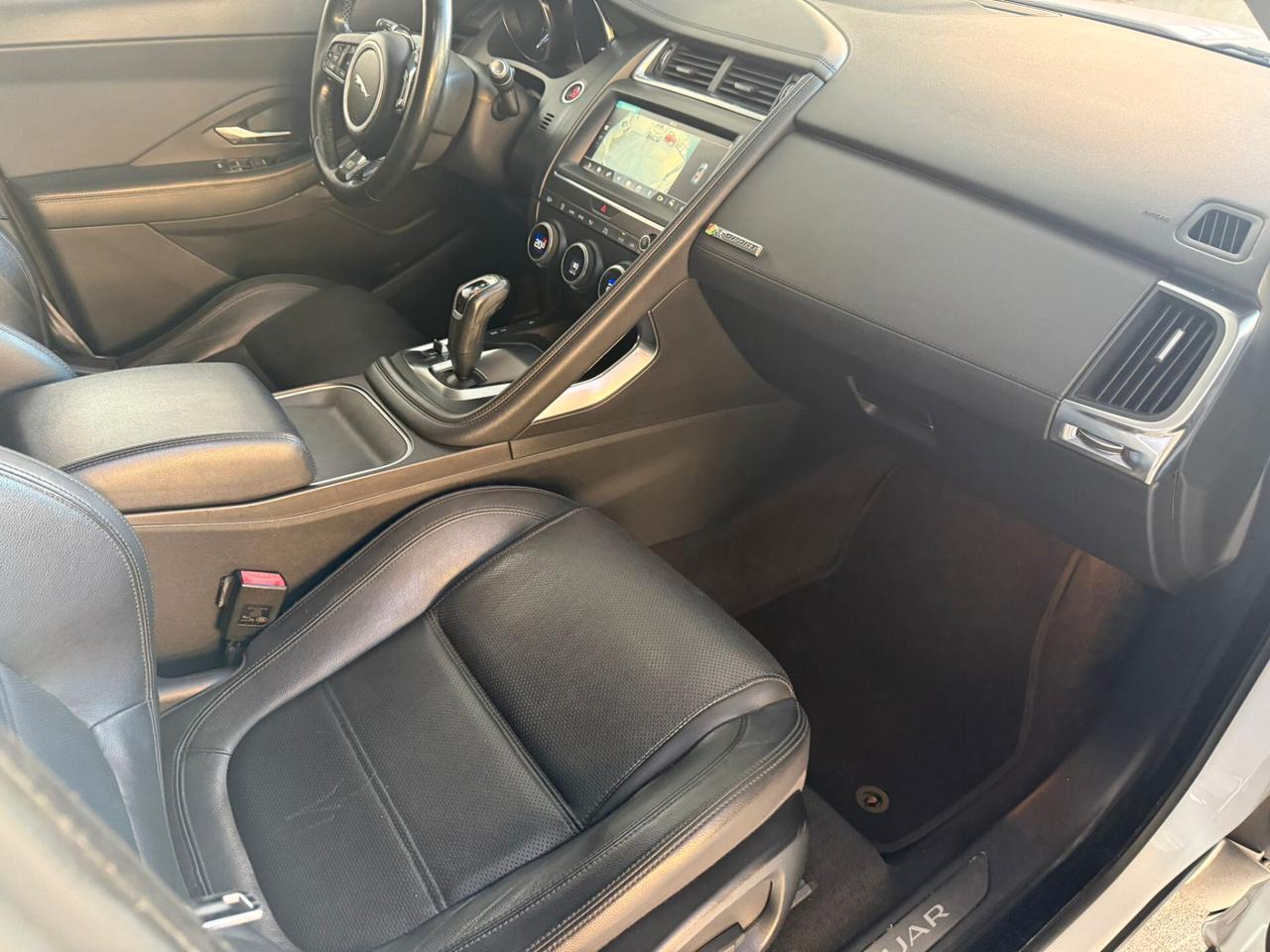 Jaguar E-Pace 2.0D 150 CV R-Dynamic