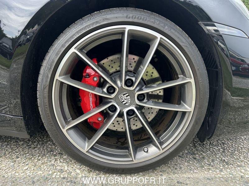 Porsche 911 (992) Carrera 4S