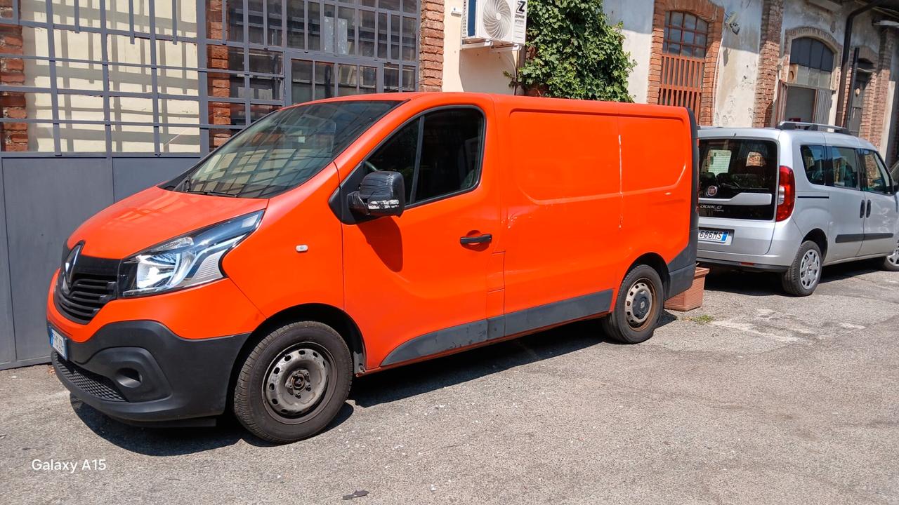 Renault Trafic T29 1.6 dCi 125CV IVA COMPRESA