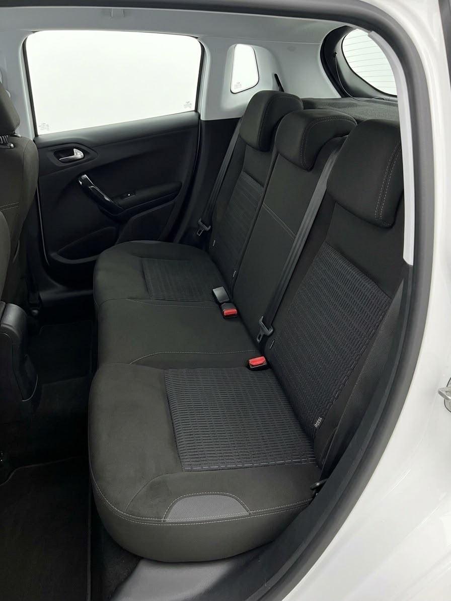 Peugeot 208 1.4 HDi 68 CV 5 porte Allure full optional