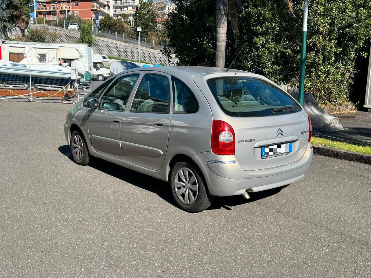 Citroen C4 1.6 HDi 110CV FAP Elegance