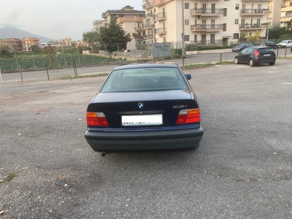 Bmw 318 318i 4 porte