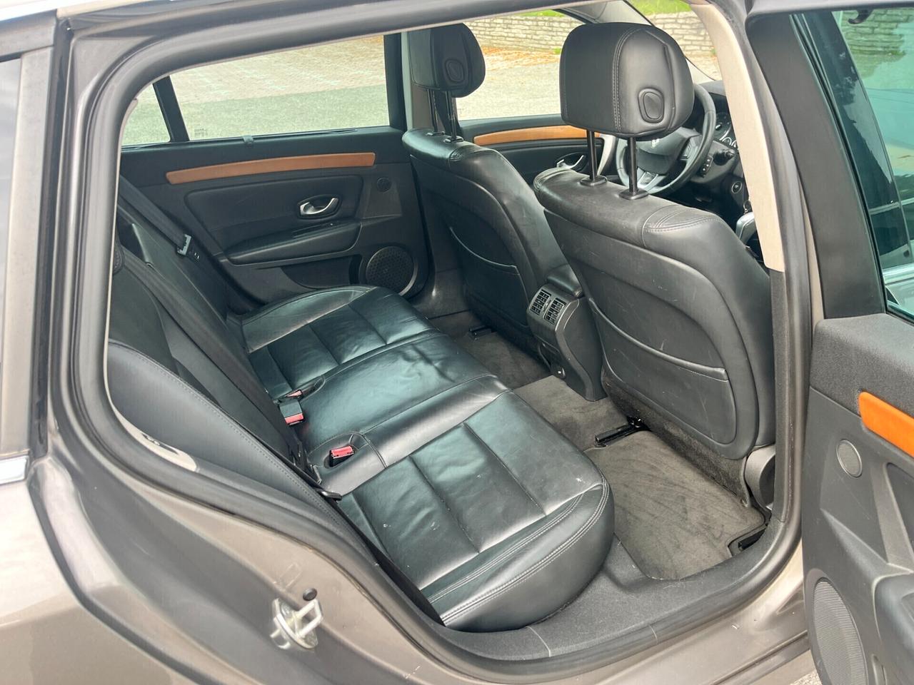 Renault Laguna 2.0 dCi 150CV SporTour Initiale