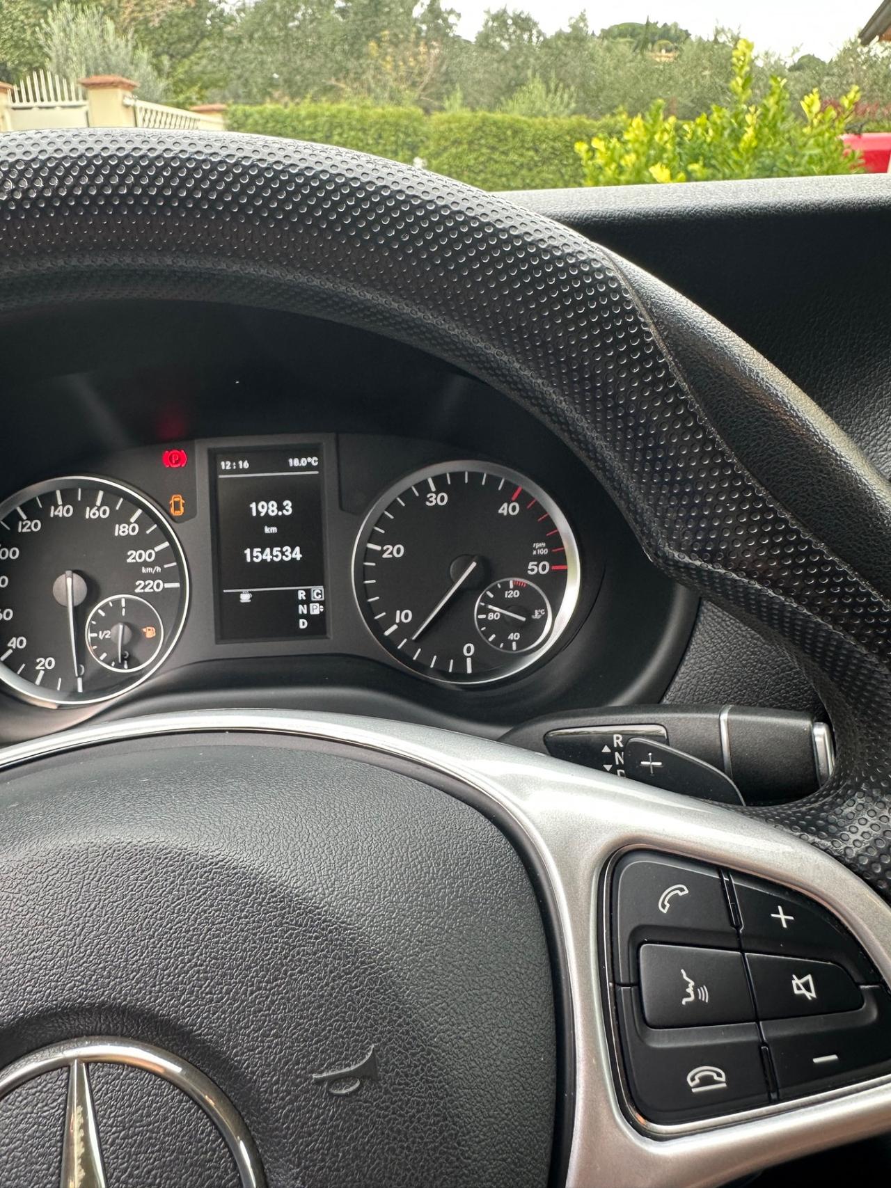 Mercedes Benz