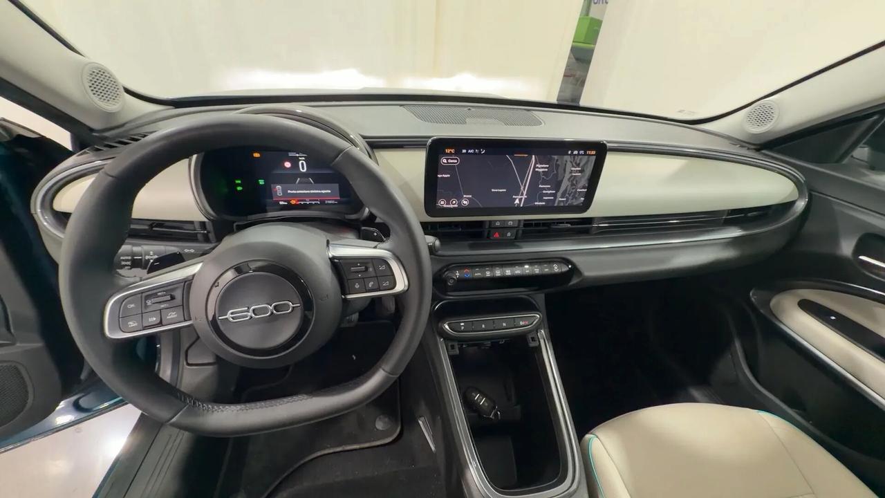 Fiat 600 Hybrid 100 CV DCT MHEV La Prima