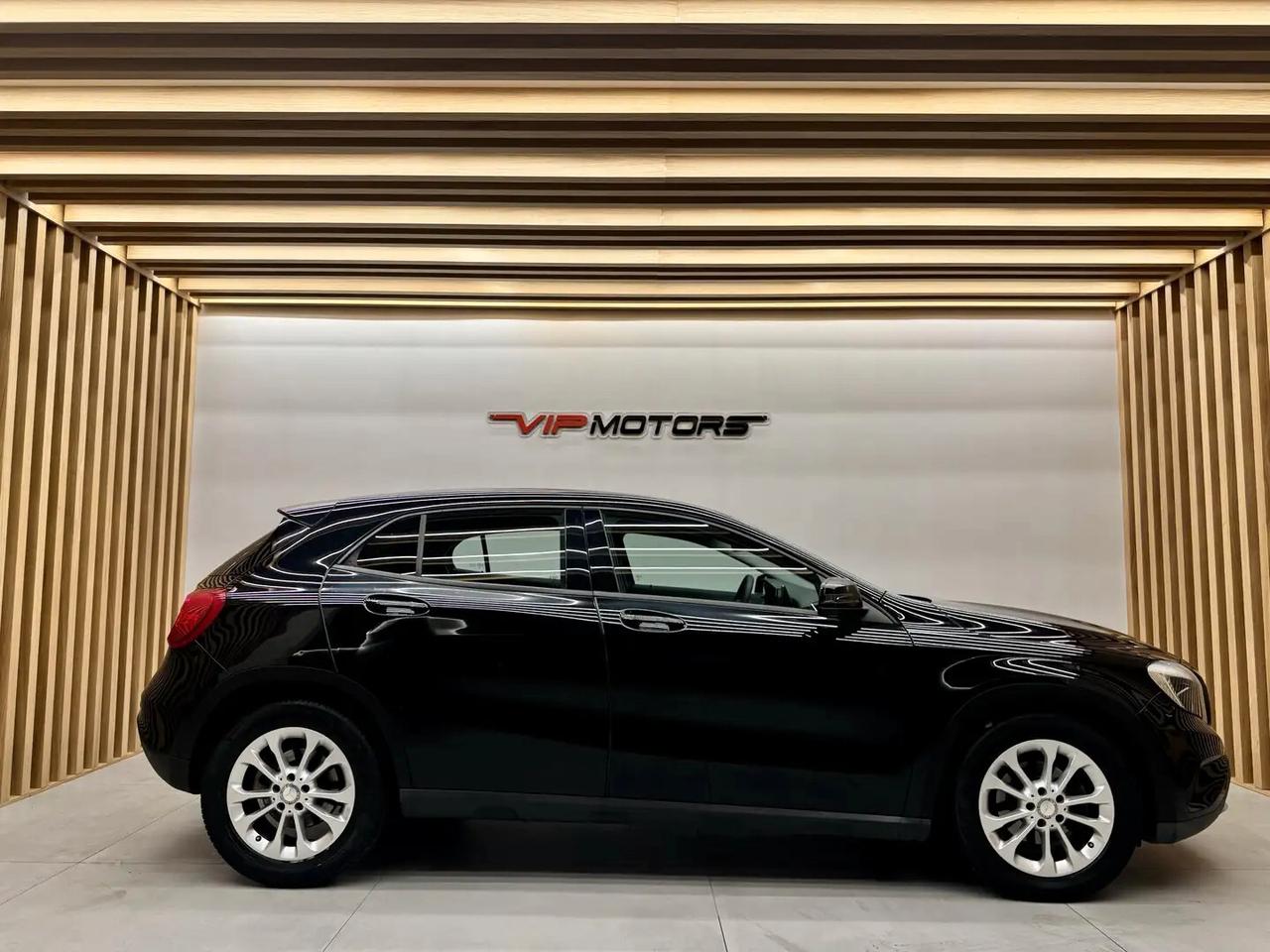 Mercedes-Benz GLA 180 SPORT ADVANCE PERFECT PARI AL NUOVO