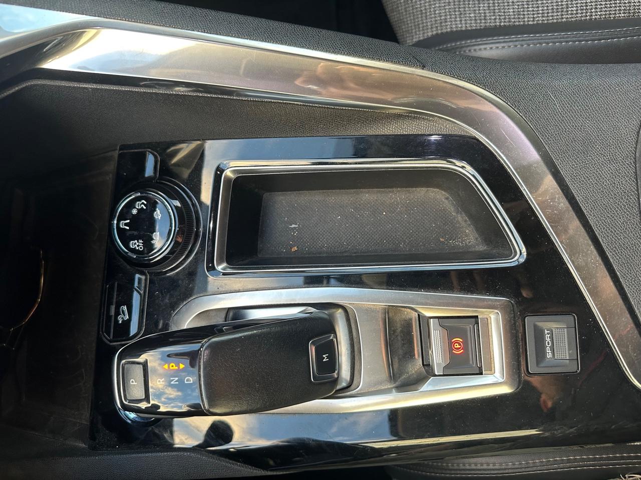 Peugeot 3008 BlueHDi 130 S&S Allure