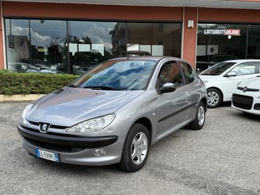 Peugeot 206 1.1 3p. XT