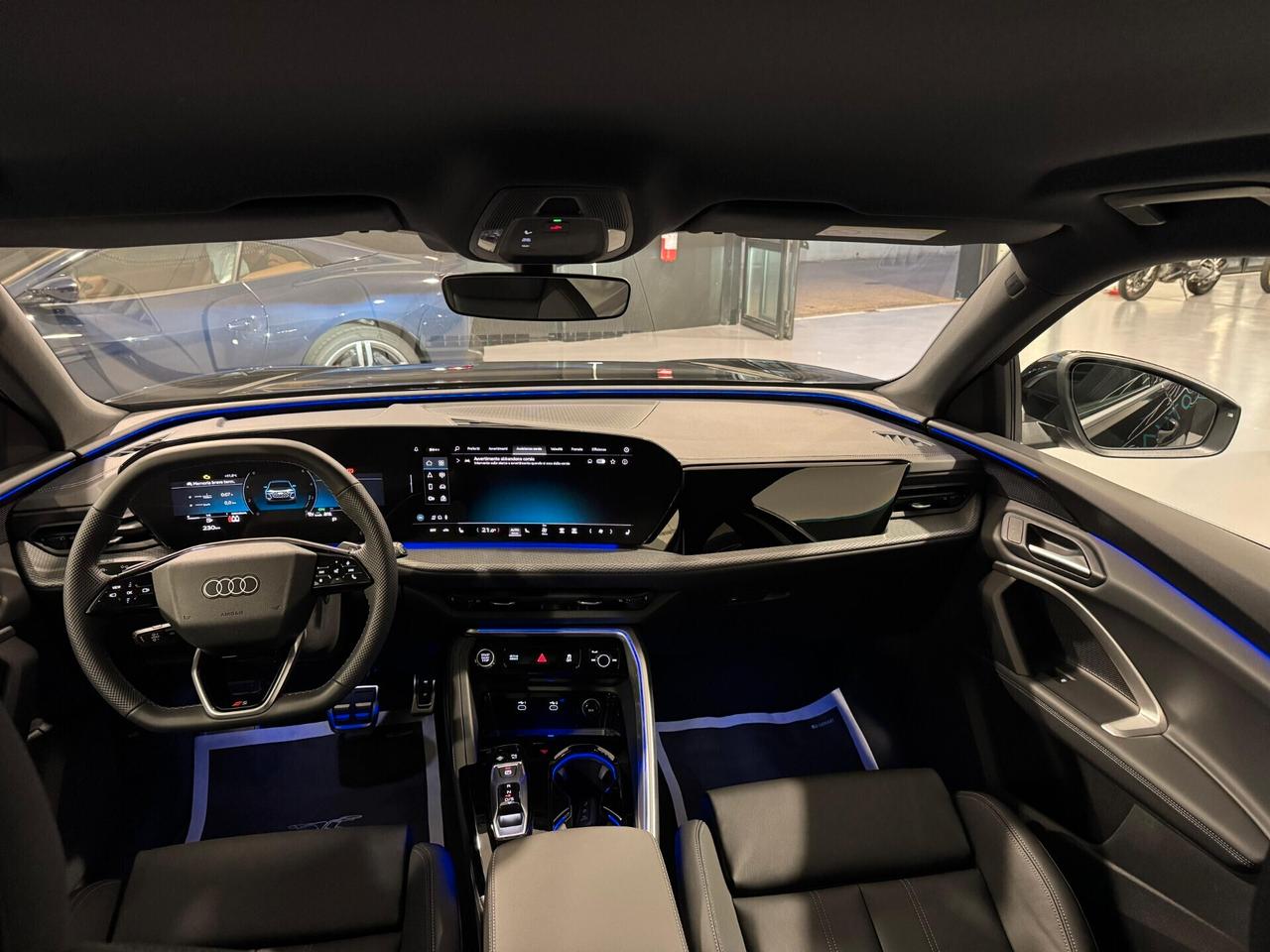 NEW Audi Q5 40 TDI quattro S tronic S line IVA ESP - NEW MODEL