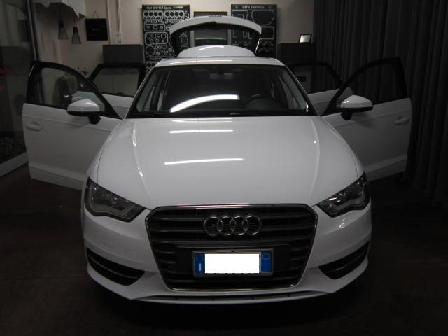 Audi A3 1.6 TDI clean diesel S tronic Ambiente