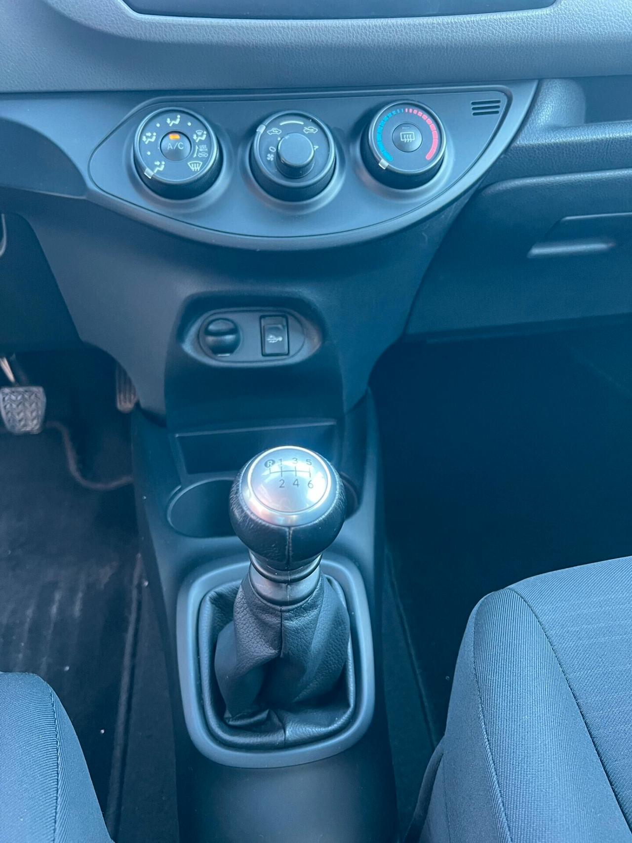 Toyota Yaris 1.4 D-4D 5 porte Lounge