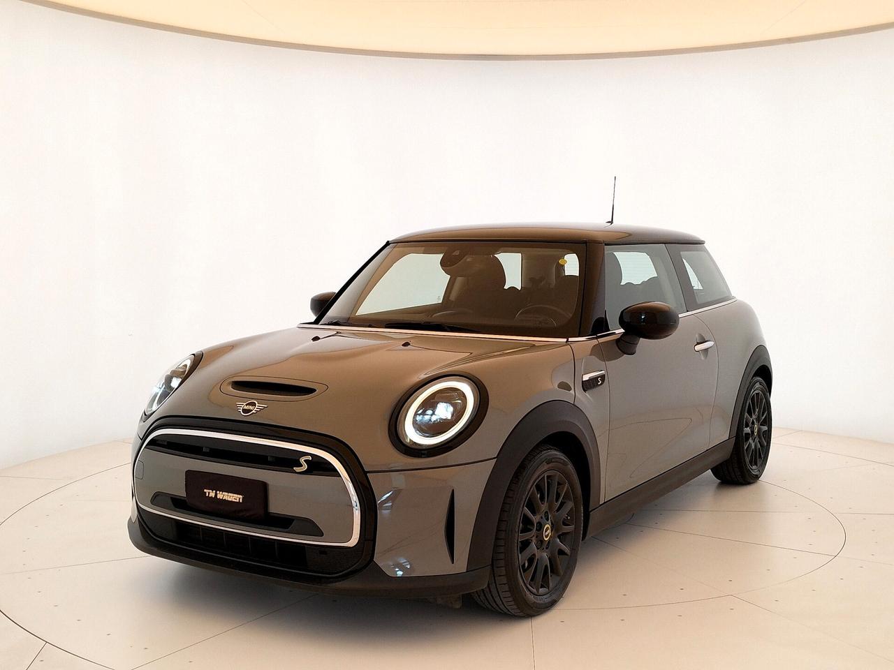 Mini Full Electric Cooper SE Classic - NEOPATENTATI